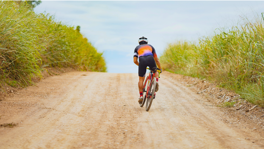 Ciclismo de Gravel: Alimentación e hidratación en carrera
