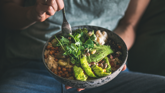 ¿Qué comer y cuándo? La clave de un mejor rendimiento en el running, ciclismo y trialtón